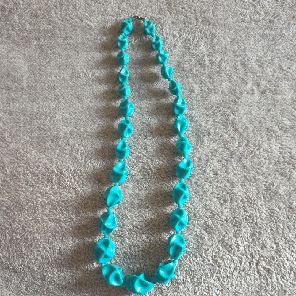Turquoise Beaded Necklace